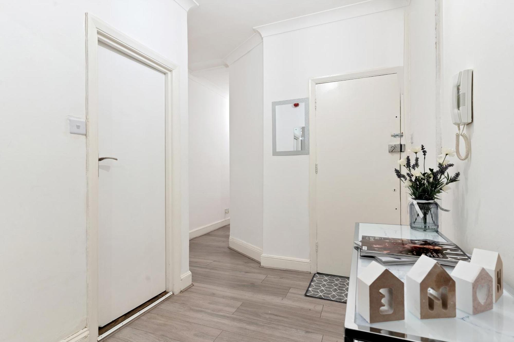 Stylish 2 Bed Apartment Near Central London Exterior foto