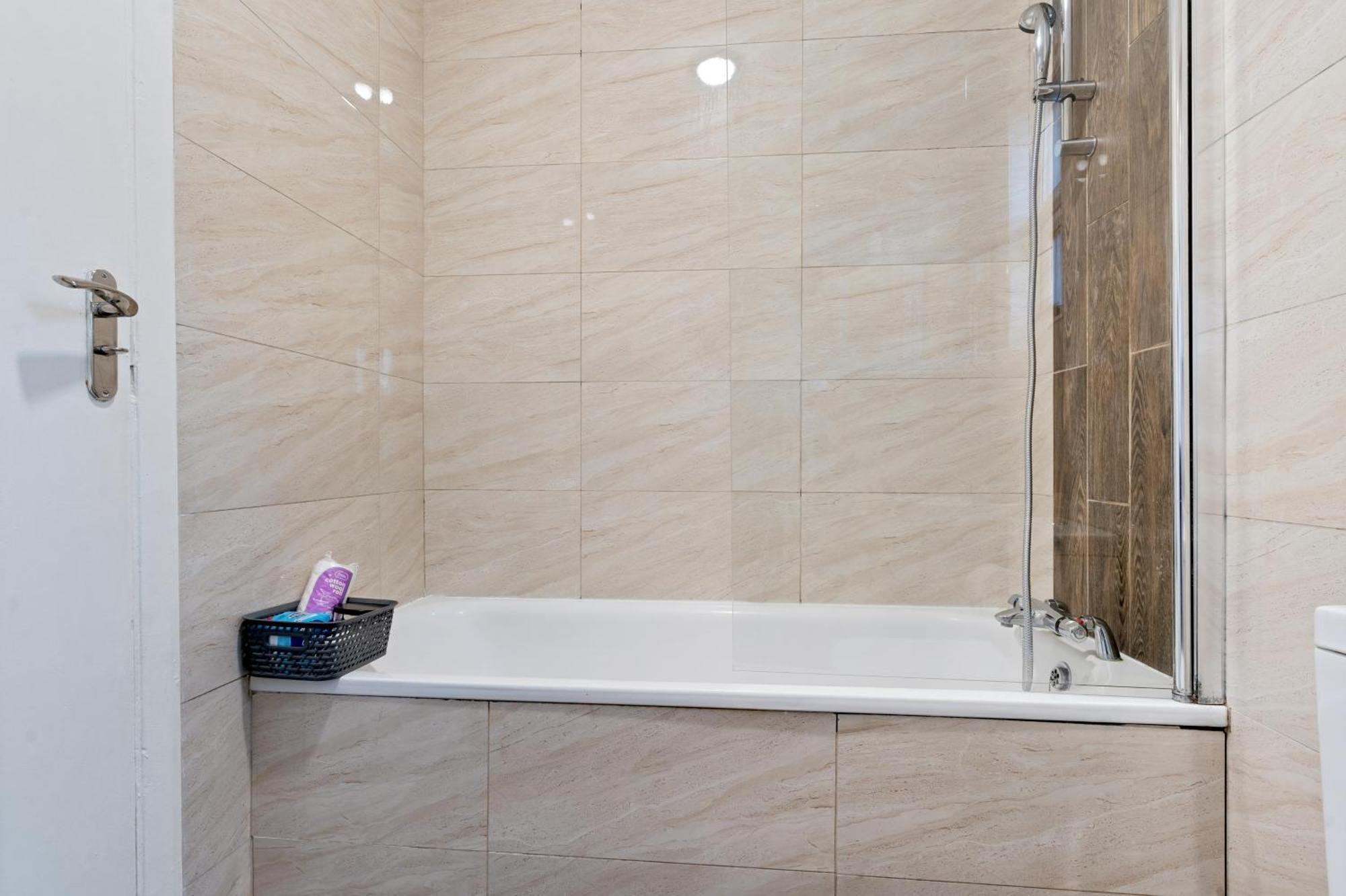 Stylish 2 Bed Apartment Near Central London Exterior foto